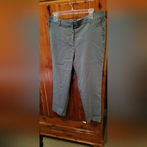 Nice casual crop pants (nwt)